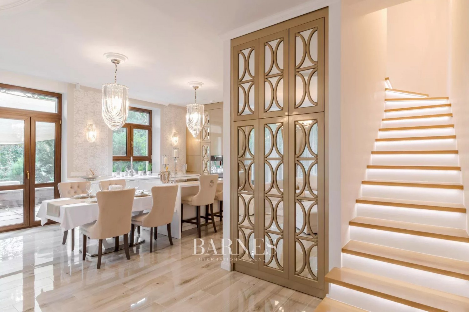 Separate villa-apartment with garden access, in ancient wooded environment - picture 8