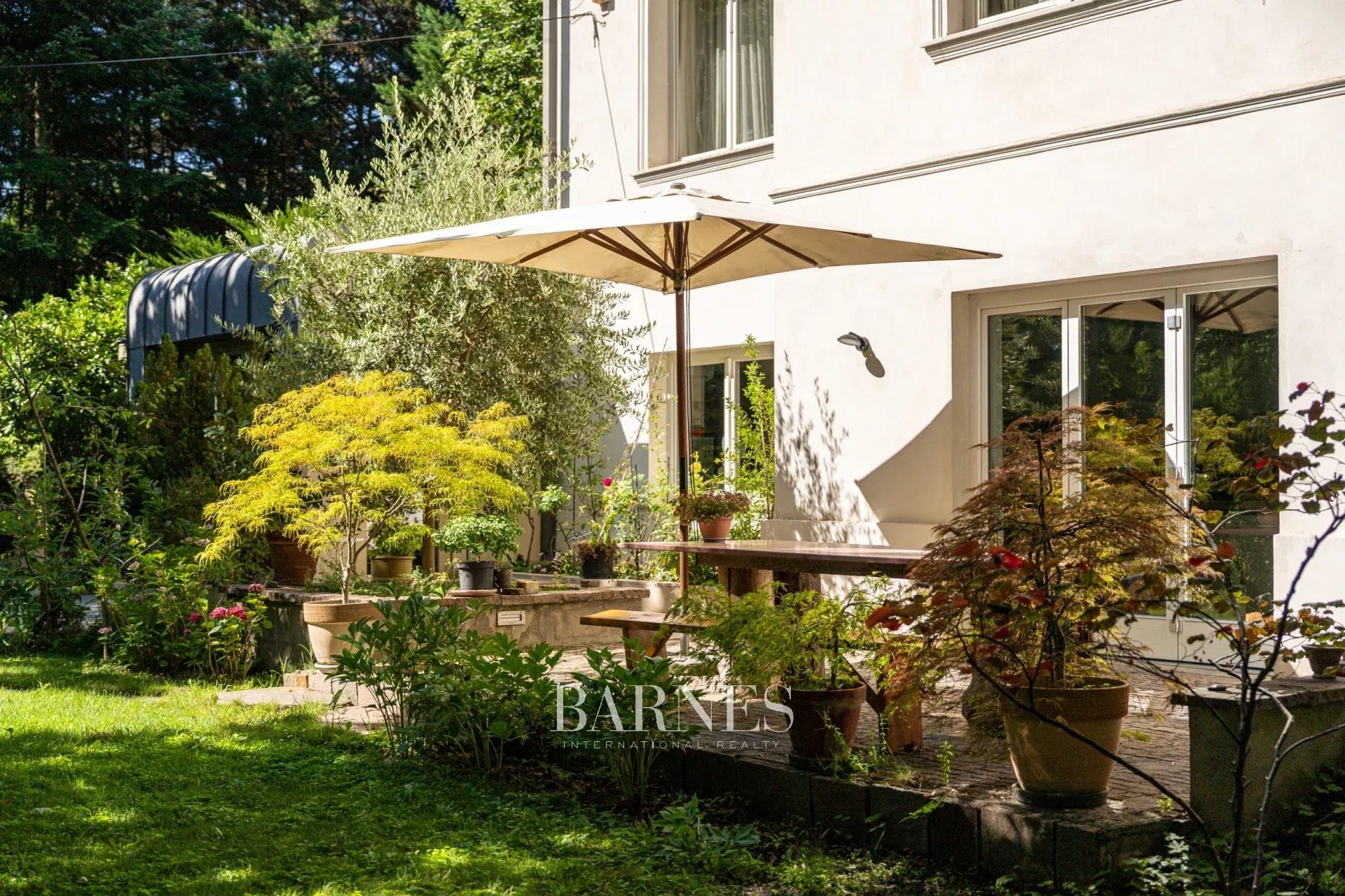 Exceptional Historic Villa for Sale on Kis-Svábhegy with Panoramic Views of Buda Castle - picture 5