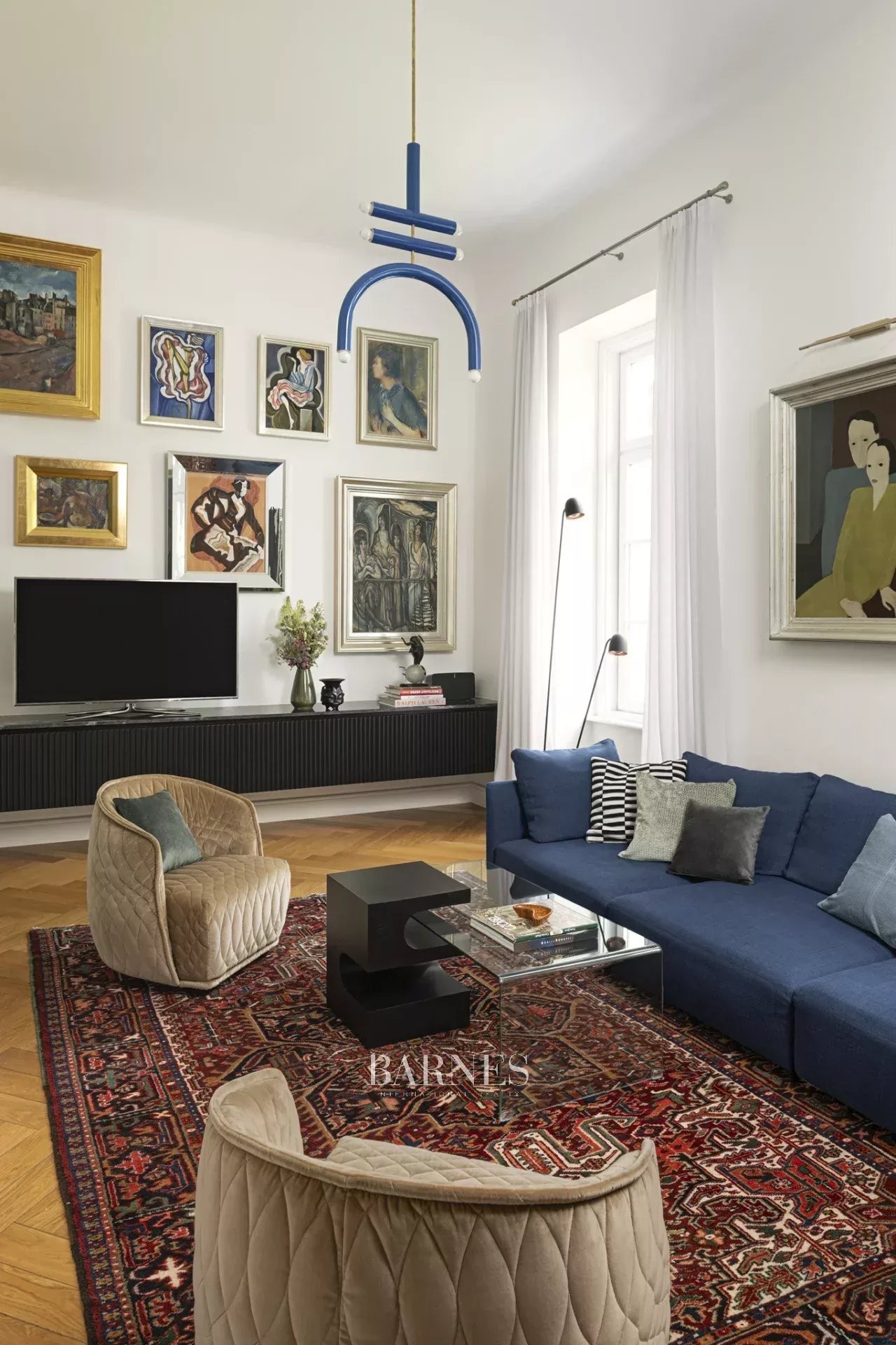 Elegantly renovated listed monument villa in the exclusive villa district of Hárshegy - picture 9