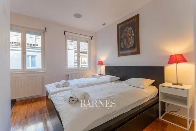 Kiadó 2 hálószobás, belső kétszintes penthouse apartman városi panorámával - picture 8