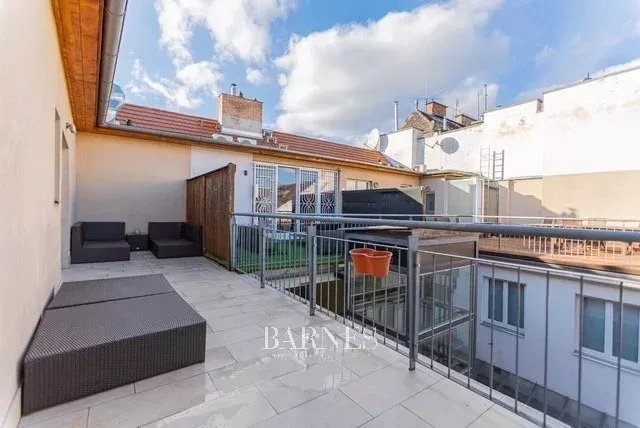 Kiadó 2 hálószobás, belső kétszintes penthouse apartman városi panorámával - picture 18