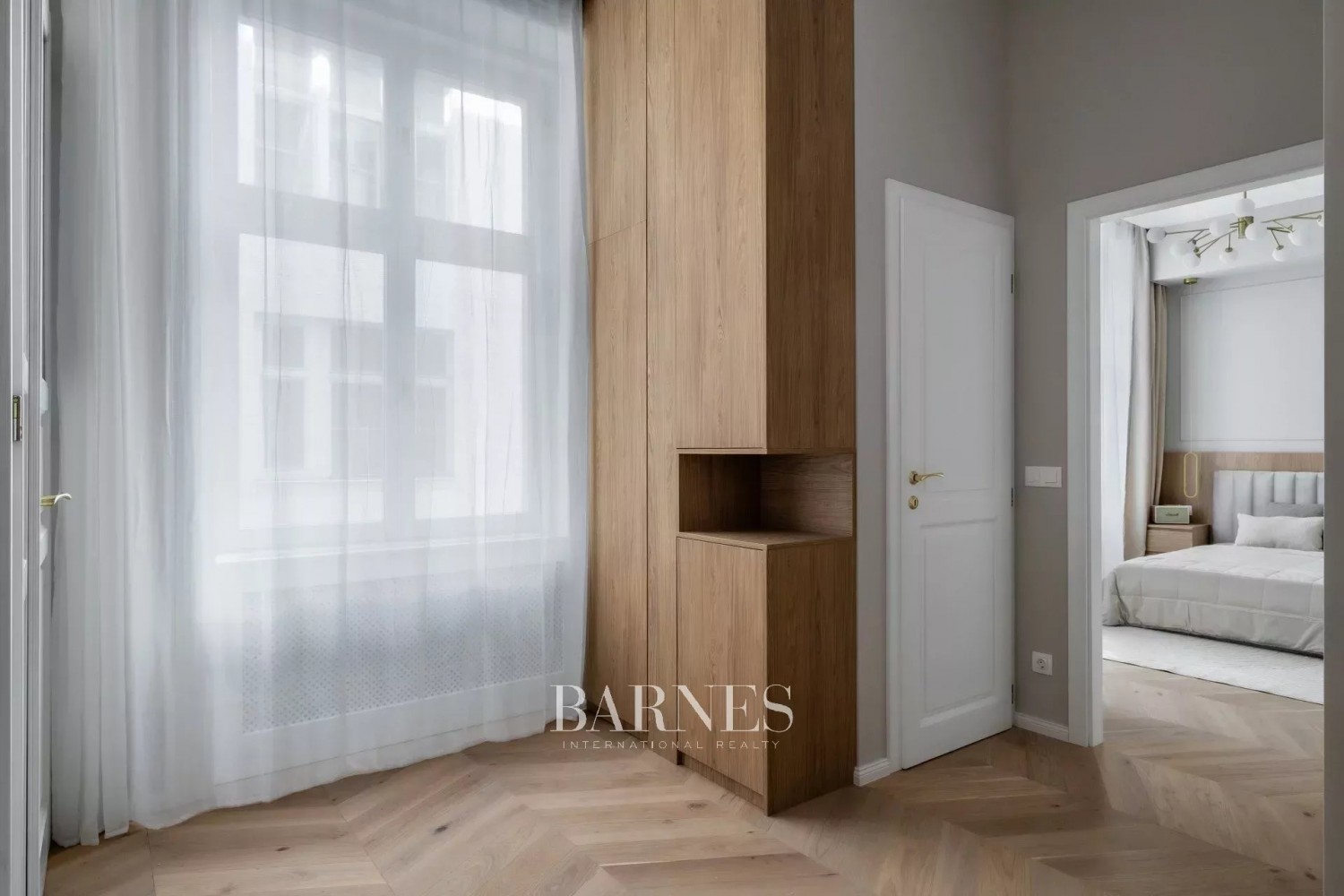 Lenyűgöző, modern lakás kilátással a Szervita térre - picture 10