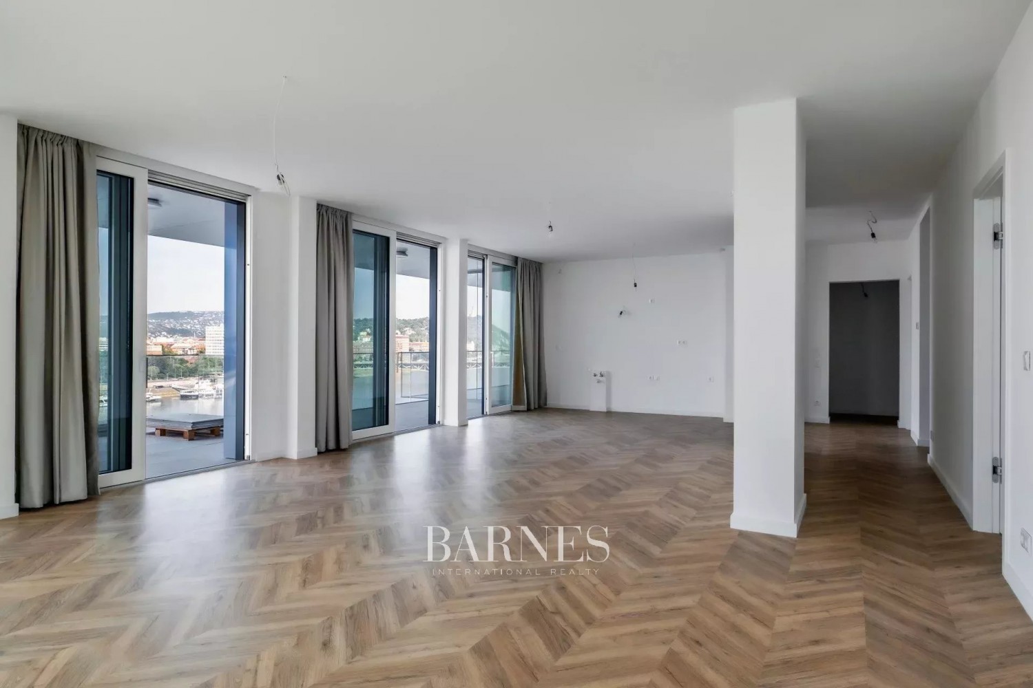 Infinity Residence: eladó 3 hálós luxus, dunai panorámás apartman pazar terasszal a város felett - picture 2