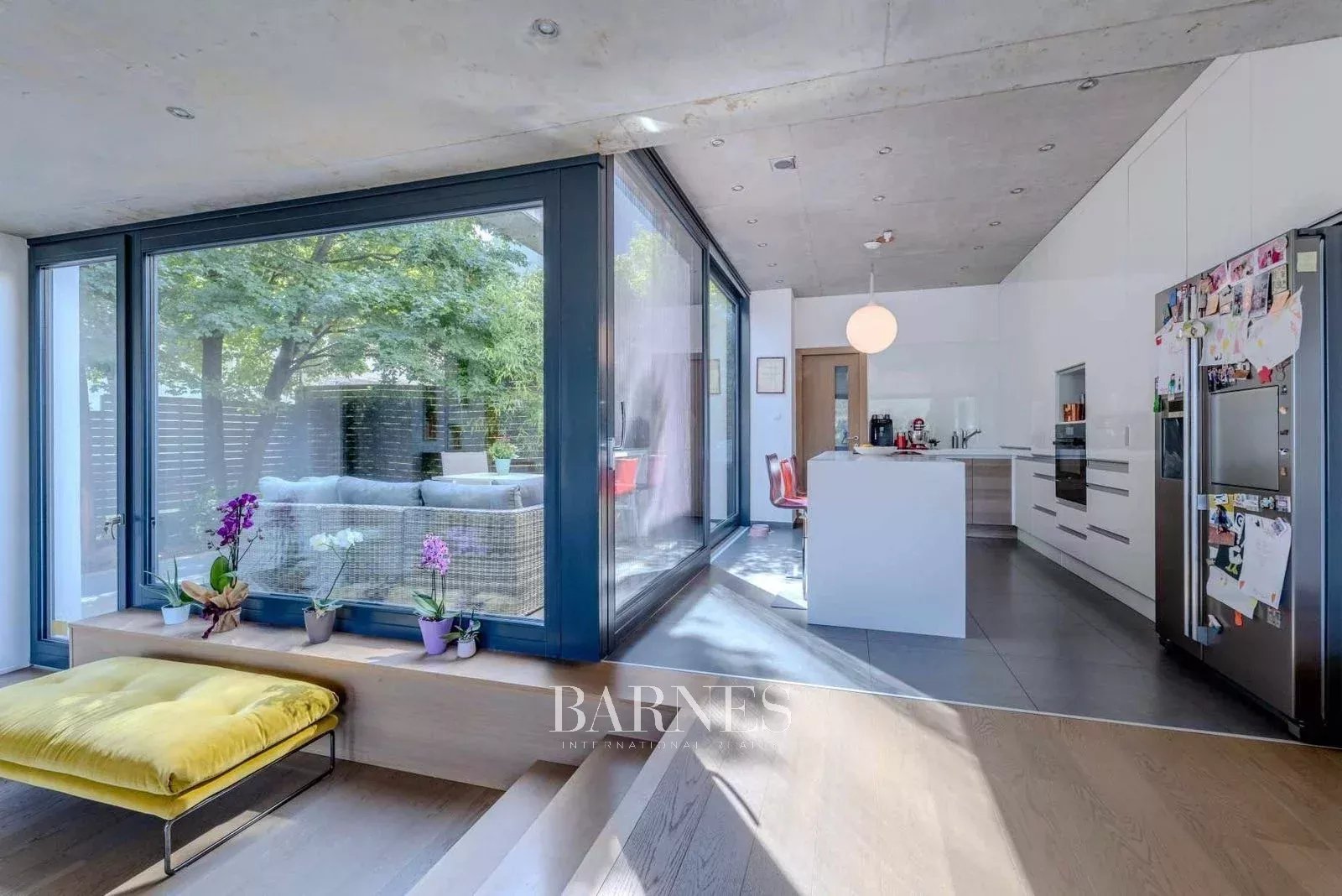 KIADÓ PANORÁMÁS, MODERN STÍLUSÚ OTTHON A NEMZETKÖZI ISKOLÁK VONZÁSKÖRZETÉBEN - picture 5