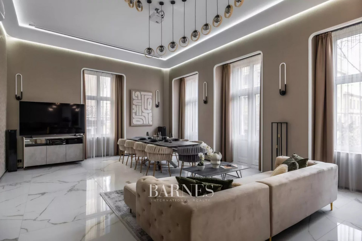 3 hálós, erkélyes saroklakás a Múzeum körúton - picture 3