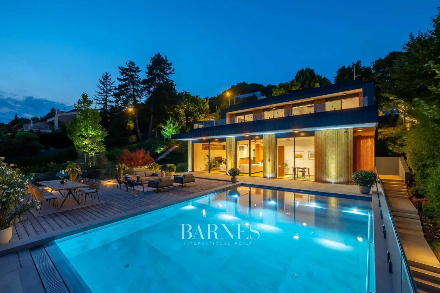 Eladó Luxusvilla Budapest XII. Kerületében - picture 40