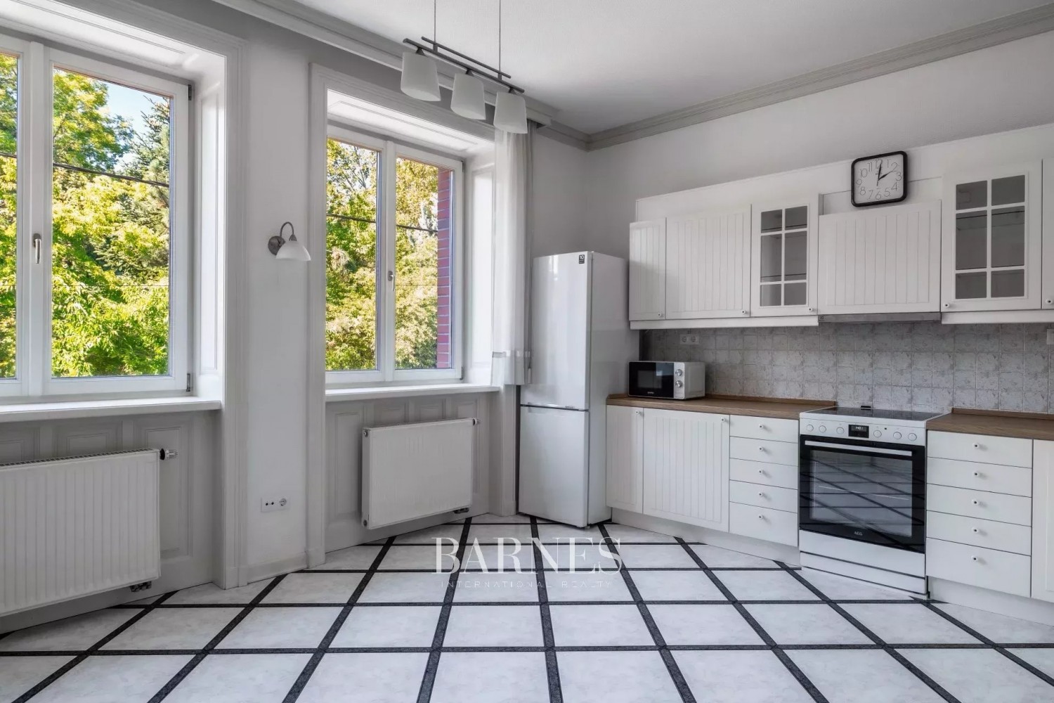 Exclusive 200 m² Duplex Apartment for Rent in Pasarét, in a Quiet Side Street - picture 15