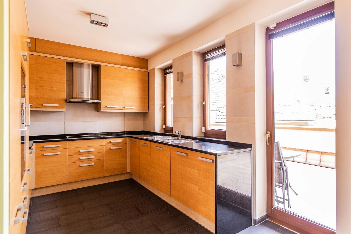 Prestigious Duplex Apartment on Andrássy Avenue - picture 9