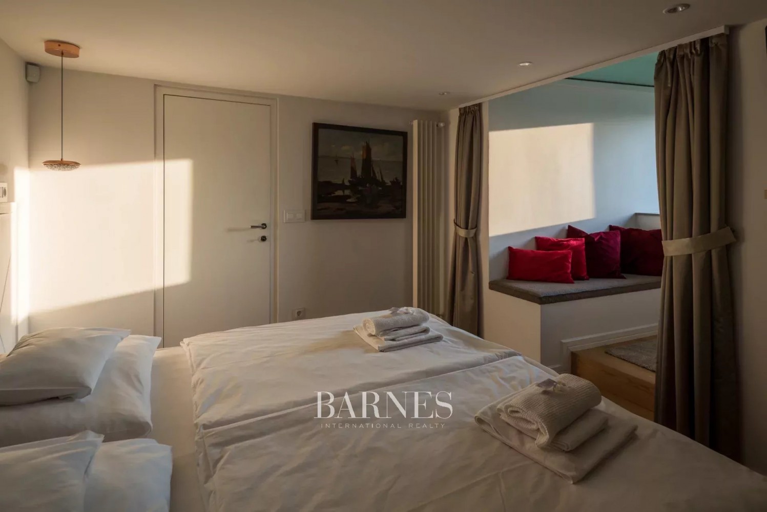 Ritkaság a Várnegyedben dunai panorámával és saját kerttel - picture 14