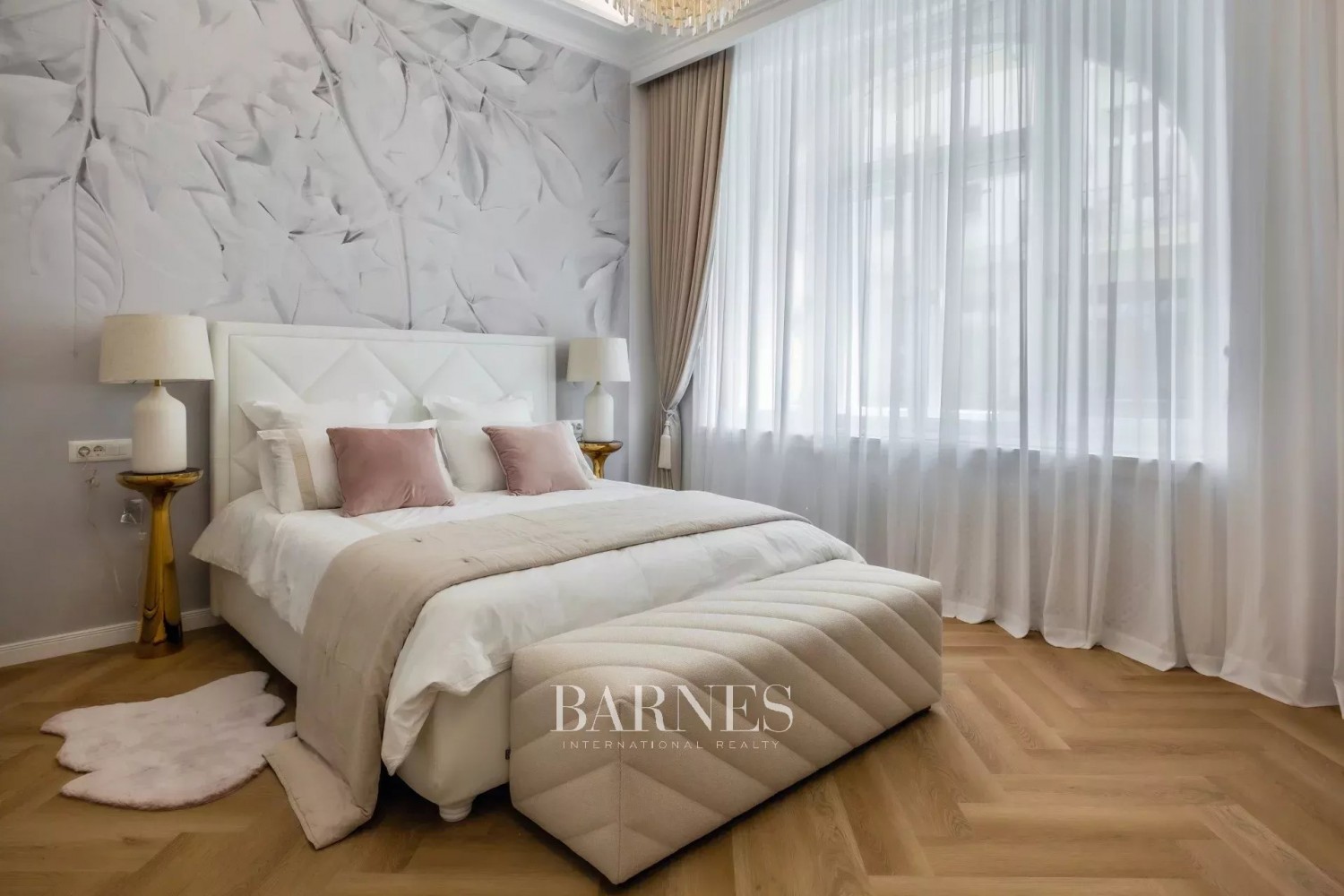 2 hálós bútorozott luxuslakás a Bazilika szomszédságában - picture 11