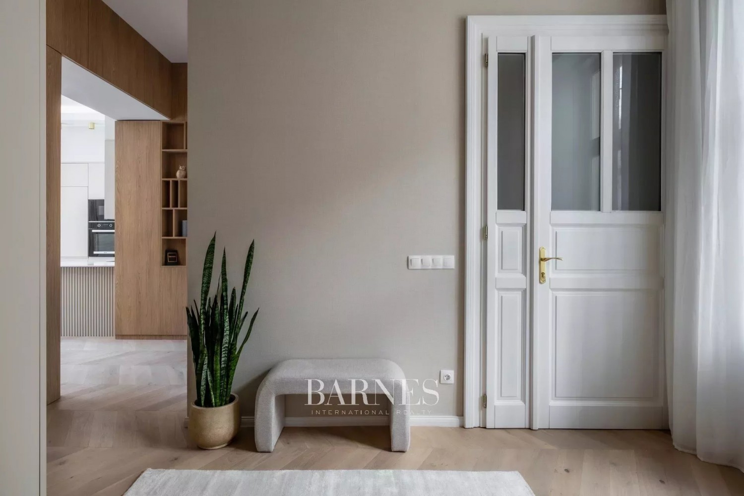 Lenyűgöző, modern lakás kilátással a Szervita térre - picture 11