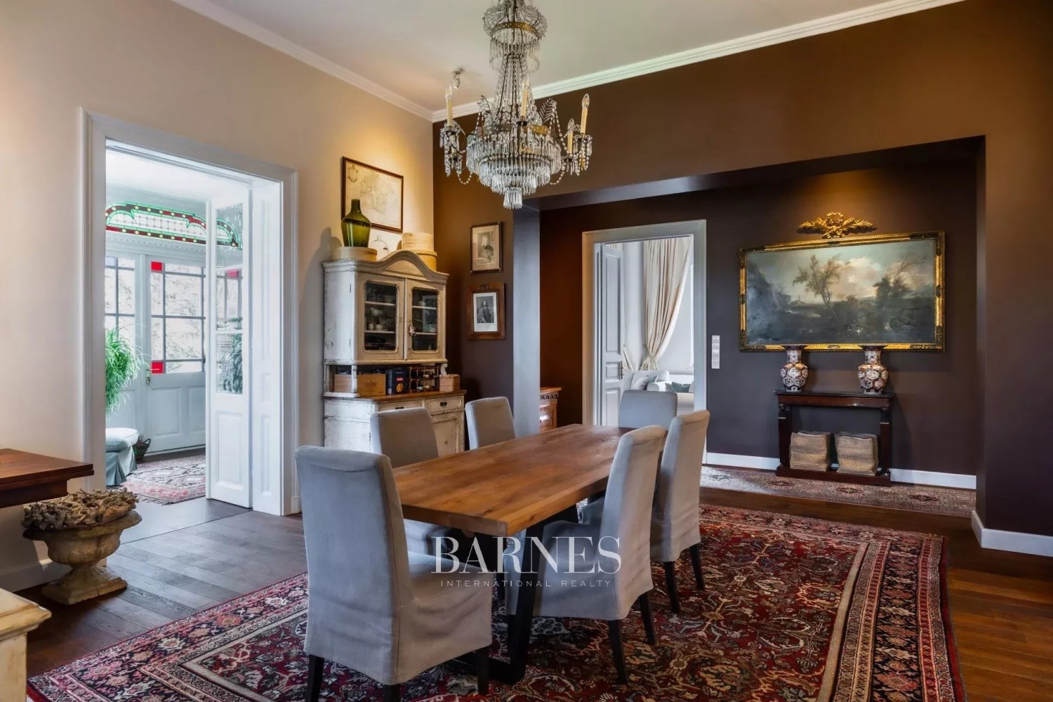 Swiss-Style Villa with Art Nouveau Motifs on Sváb hill - picture 13