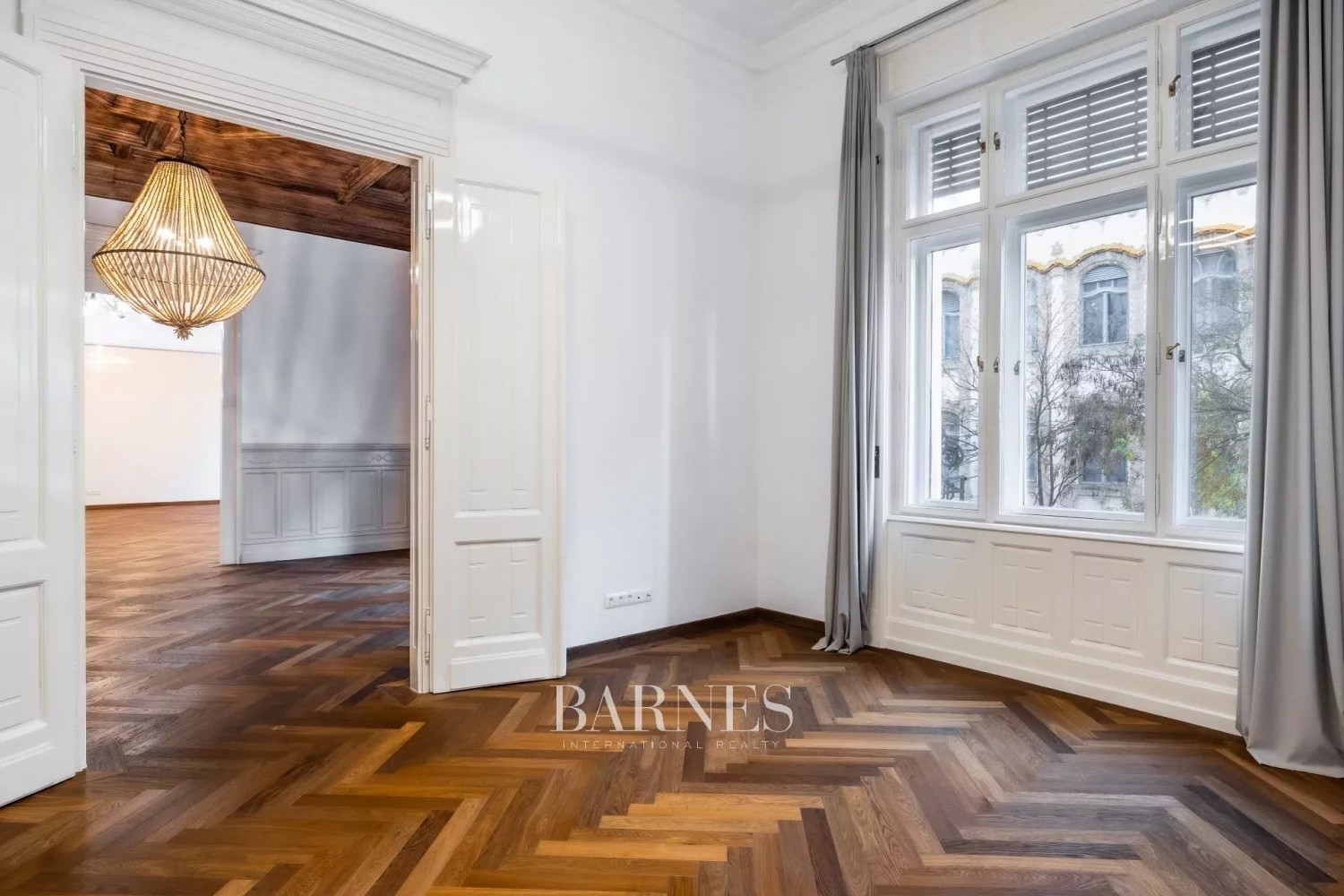 Exkluzív nagypolgári lakás a Szabadság tér közelében - picture 5