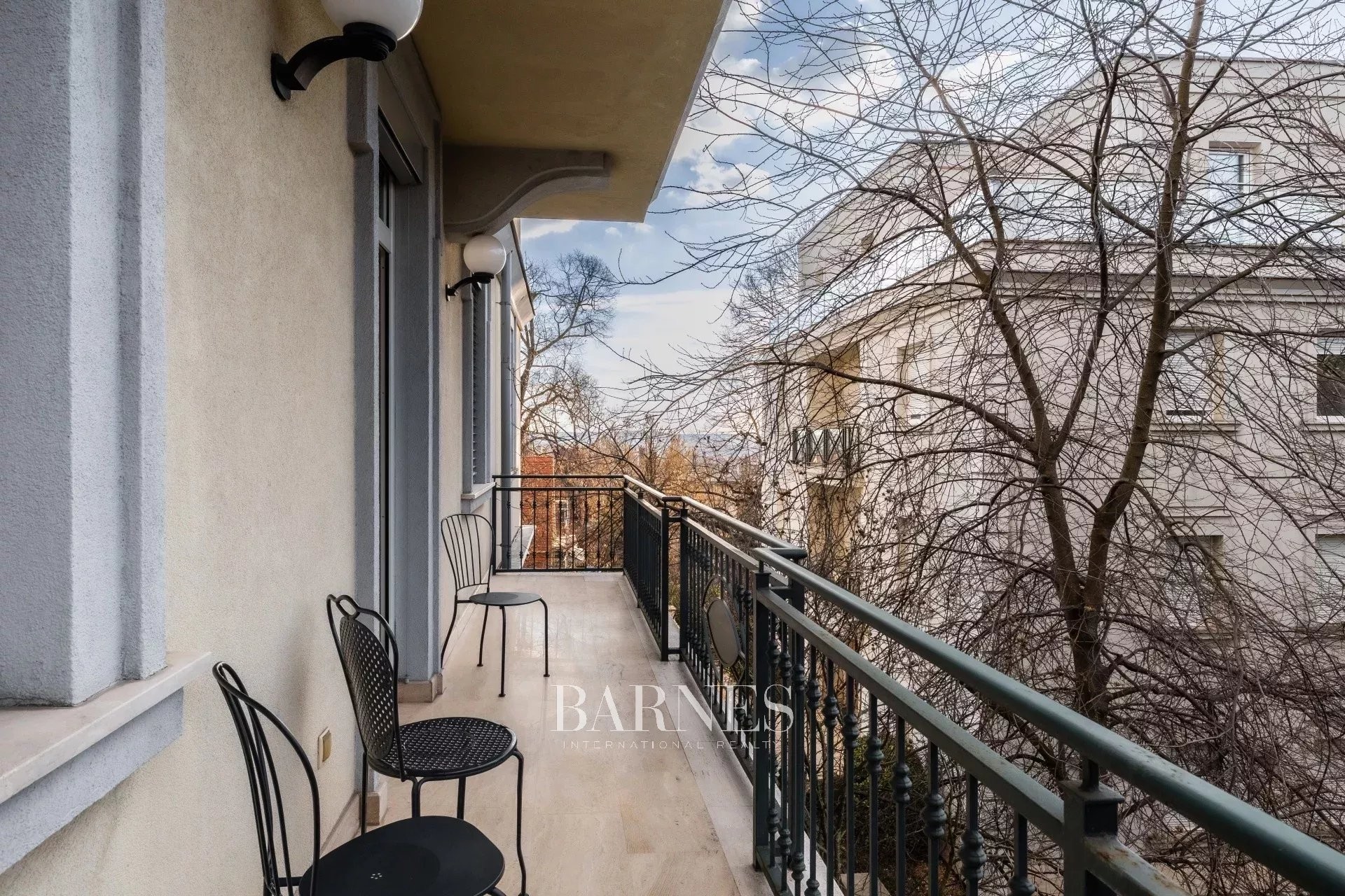 Kiadó: Panorámás, 3 hálószobás villalakás a Gellérthegy egyik csendes utcájában - picture 11