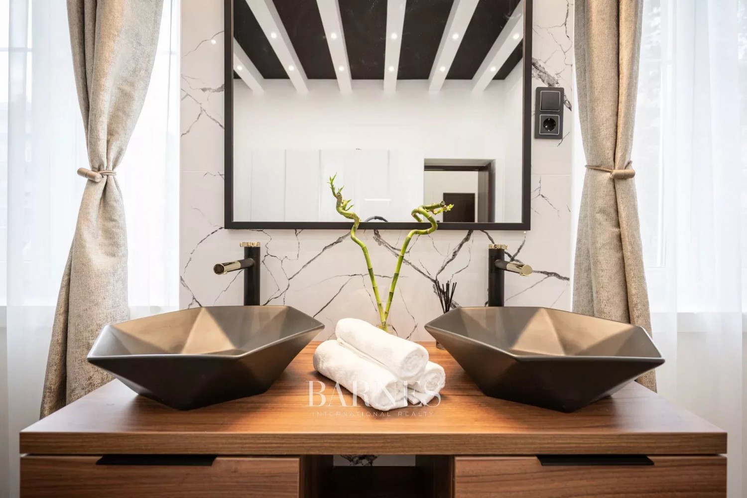 Eladó egy 3 hálós belvárosi lakás vagy egy dupla apartman befektetési lehetőség - picture 18