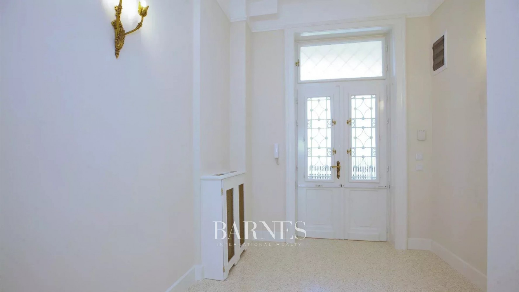 Négy szobás nagypolgári lakás bérlővel, befektetők számára,  szecessziós lakóházban - picture 22