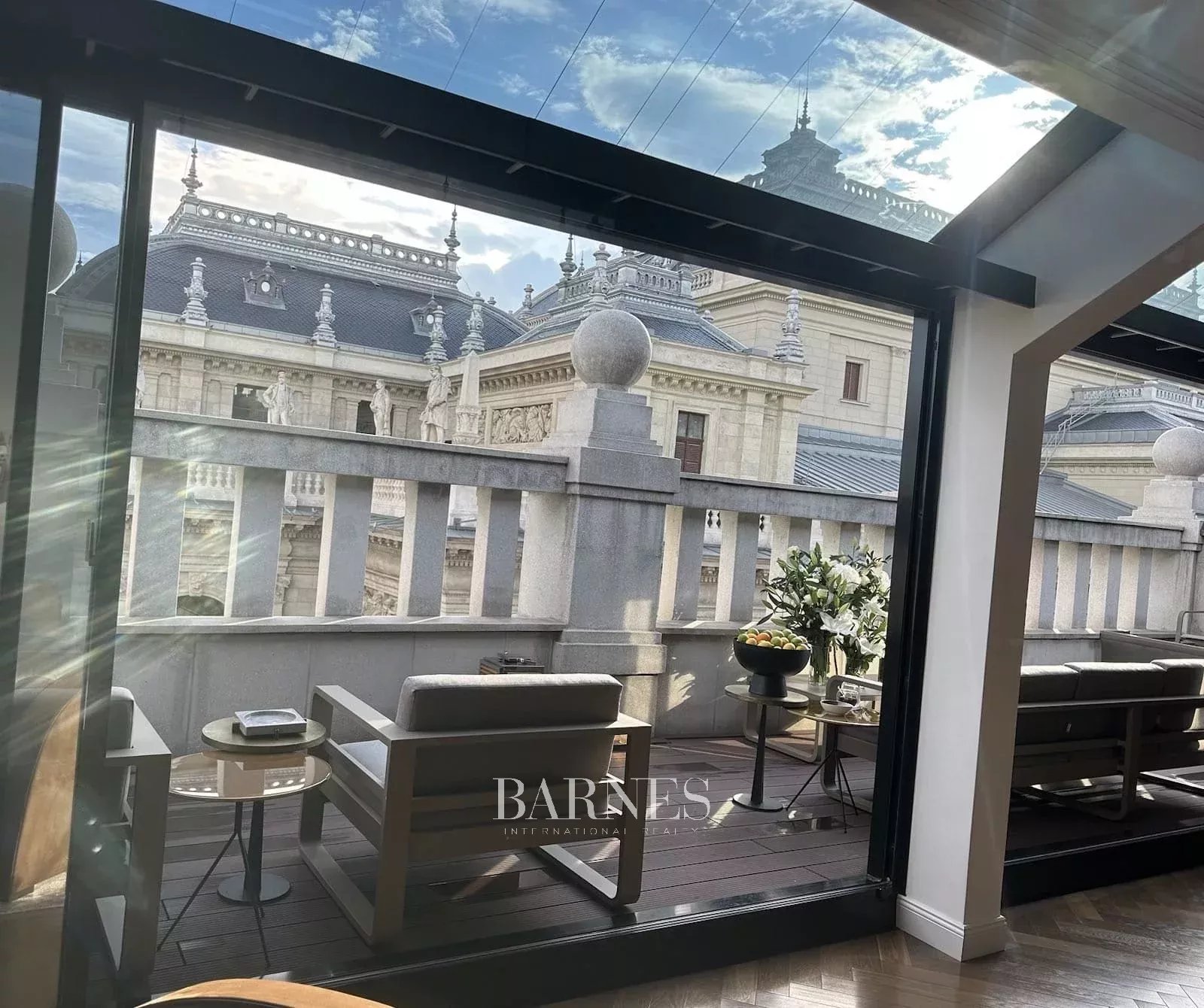Panorámás luxus penthouse az Operaház és a Balettintézet szomszédságában - picture 3