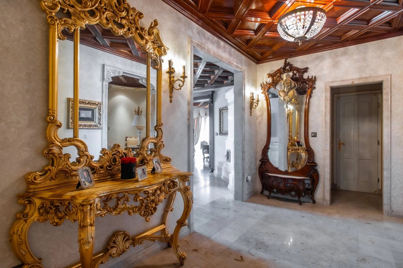 Curiosity in Buda, designed by Ybl and Széchenyi award-winning architect - picture 11