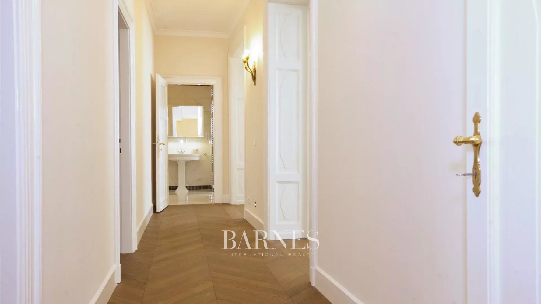 Négy szobás nagypolgári lakás bérlővel, befektetők számára,  szecessziós lakóházban - picture 19