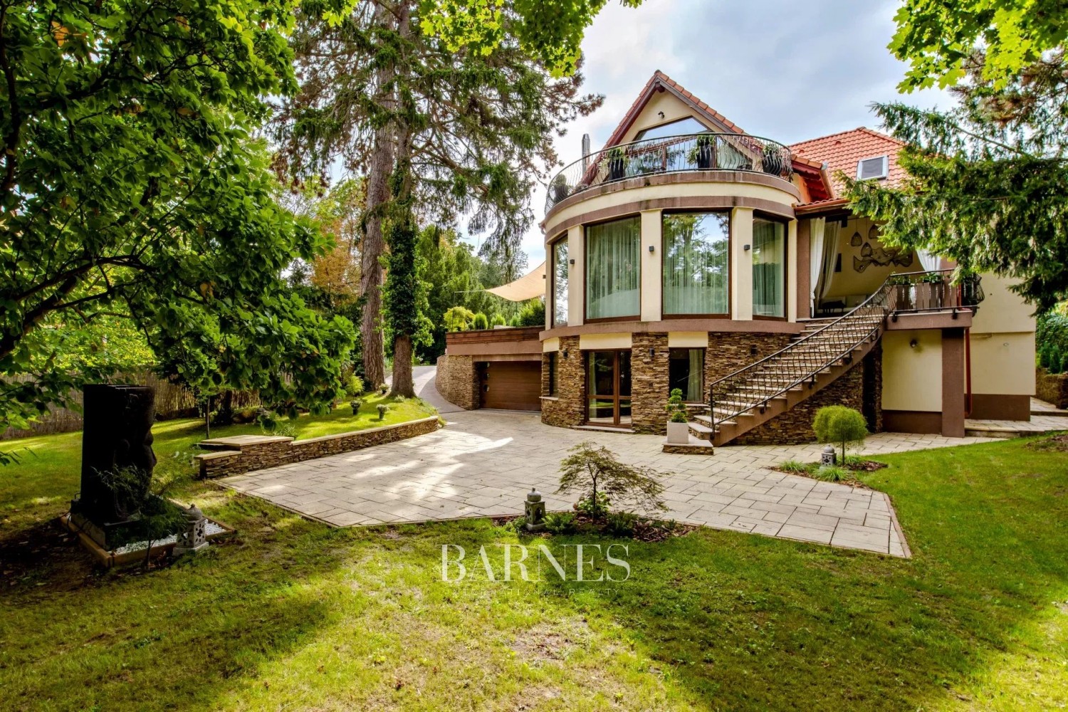 Separate villa-apartment with garden access, in ancient wooded environment - picture 21