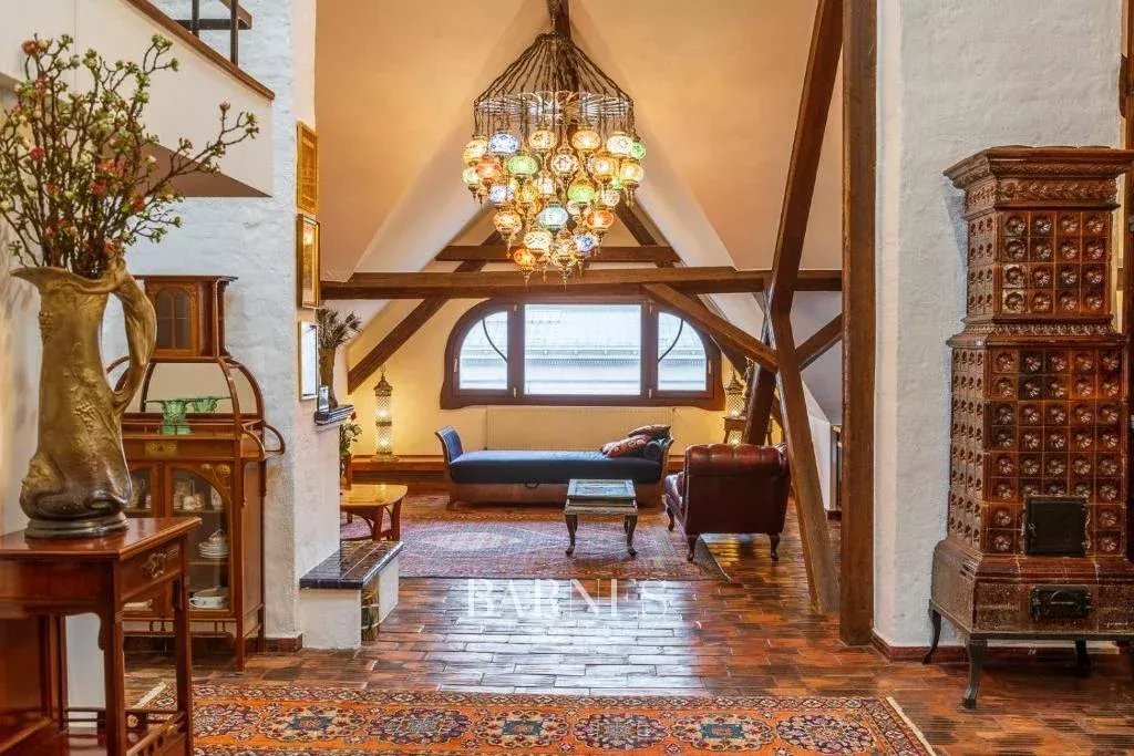 For Rent: An Exceptional Grand-Style Three-Bedroom Penthouse Overlooking Heroes’ Square - picture 7