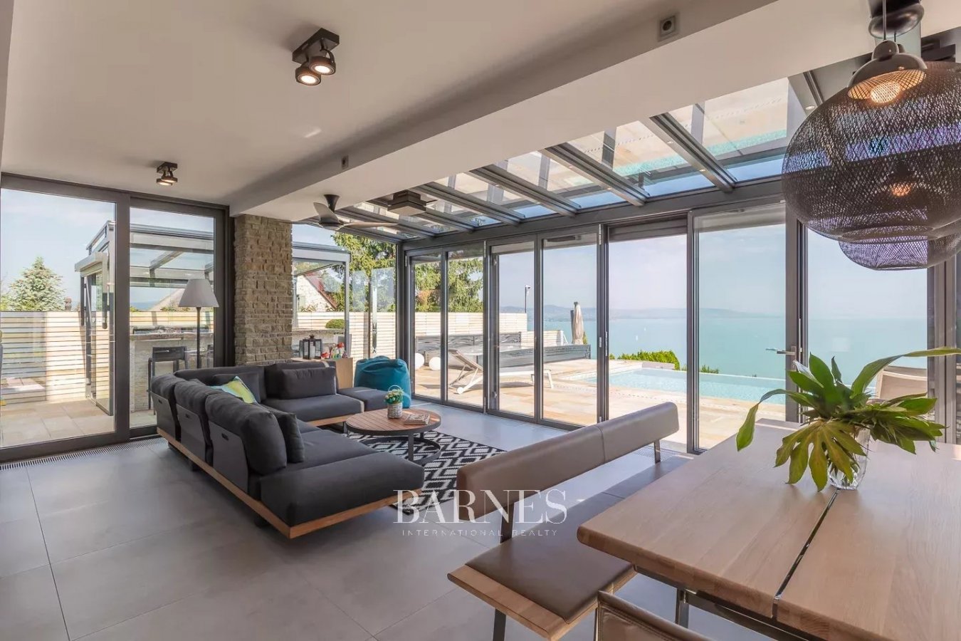 Villa Tihany - picture 3