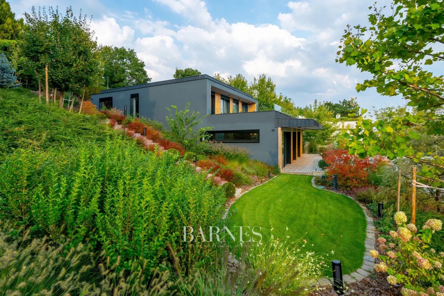 Eladó Luxusvilla Budapest XII. Kerületében - picture 35