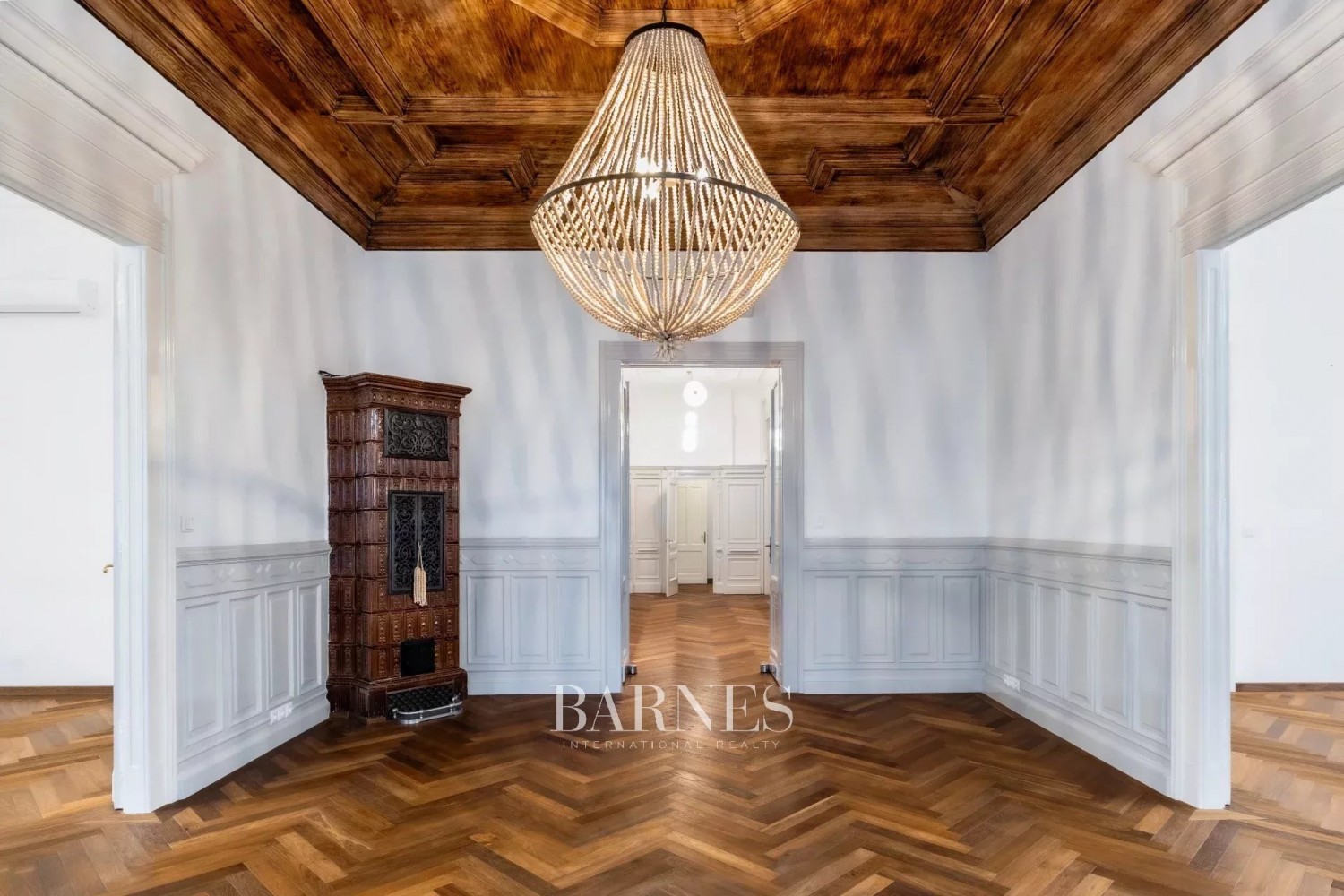 Exkluzív nagypolgári lakás a Szabadság tér közelében - picture 3