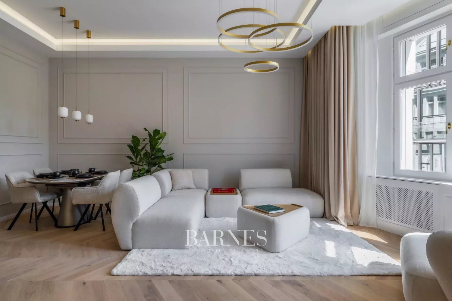 Lenyűgöző, modern lakás kilátással a Szervita térre - picture 3