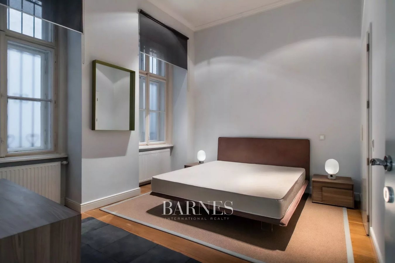 Luxury Apartment in the Heart of Budapest - Exceptional Investment Opportunity - picture 9