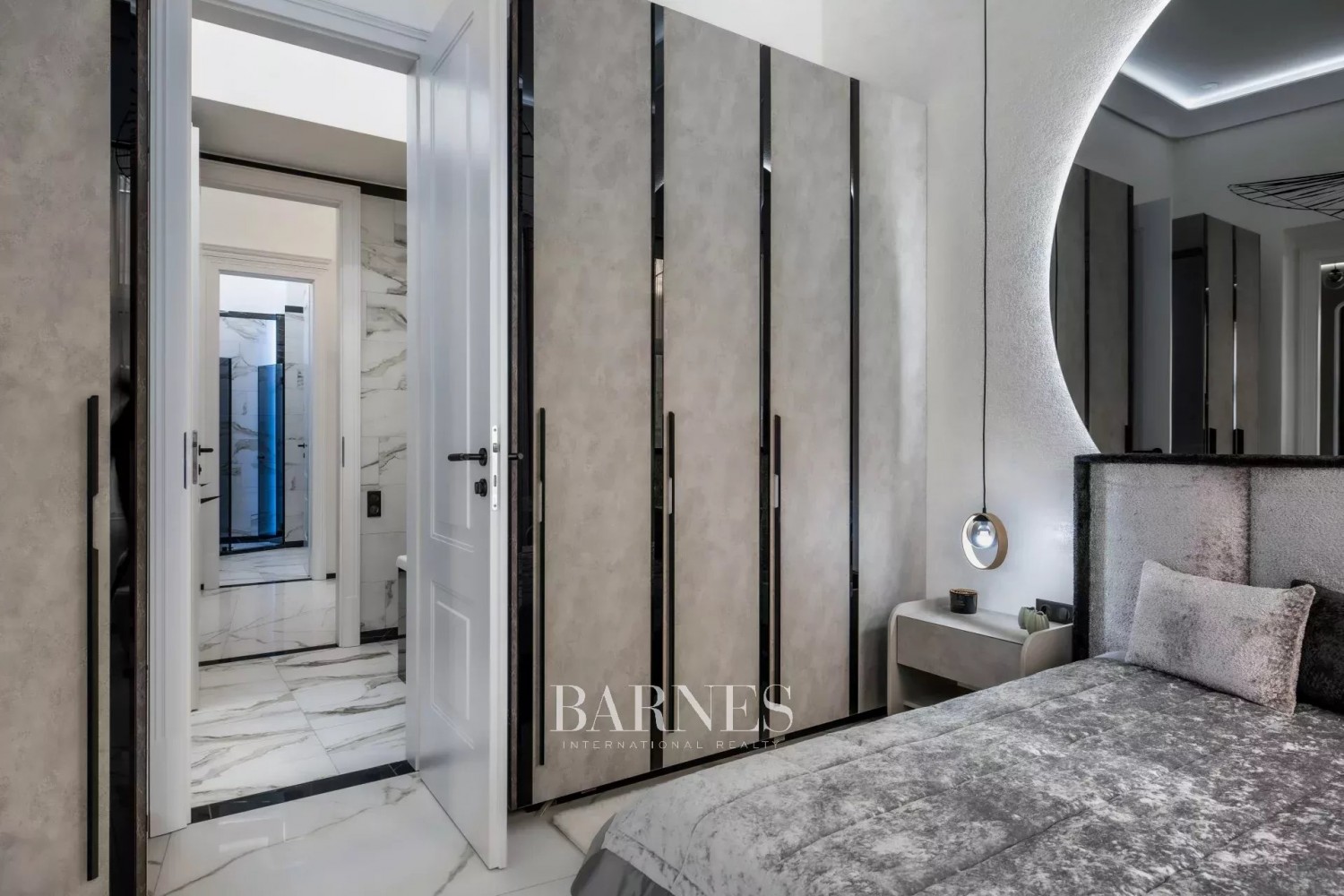 3 hálós, erkélyes saroklakás a Múzeum körúton - picture 11