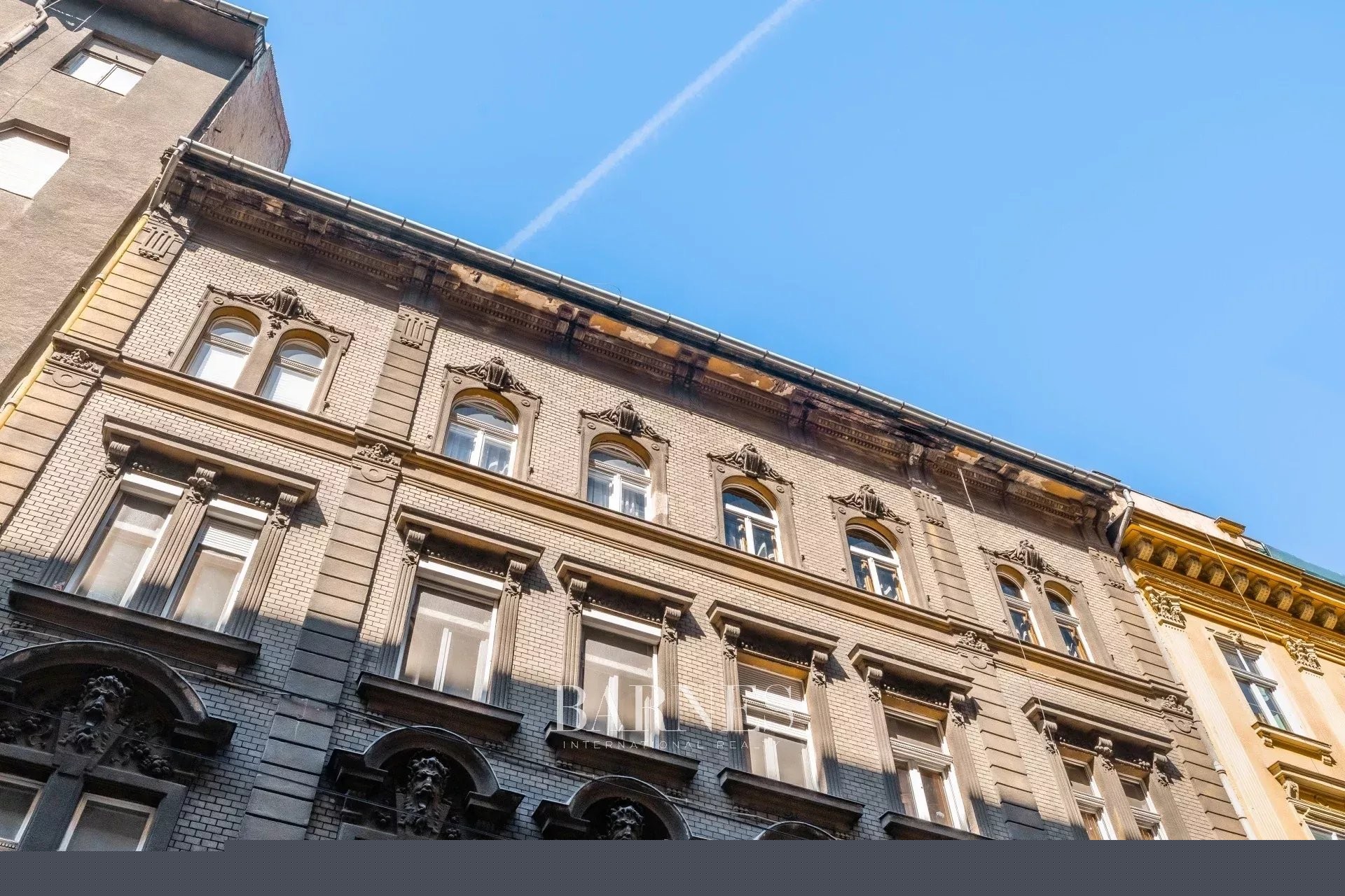 Unique loft apartment close to the Dohány Street Synagogue - picture 17