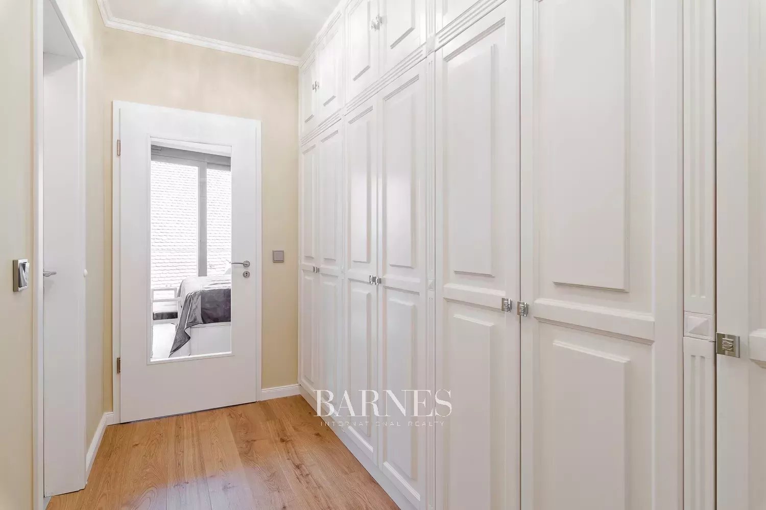 Kiadó két hálószobás lakás az Emerald residence-ben - picture 9