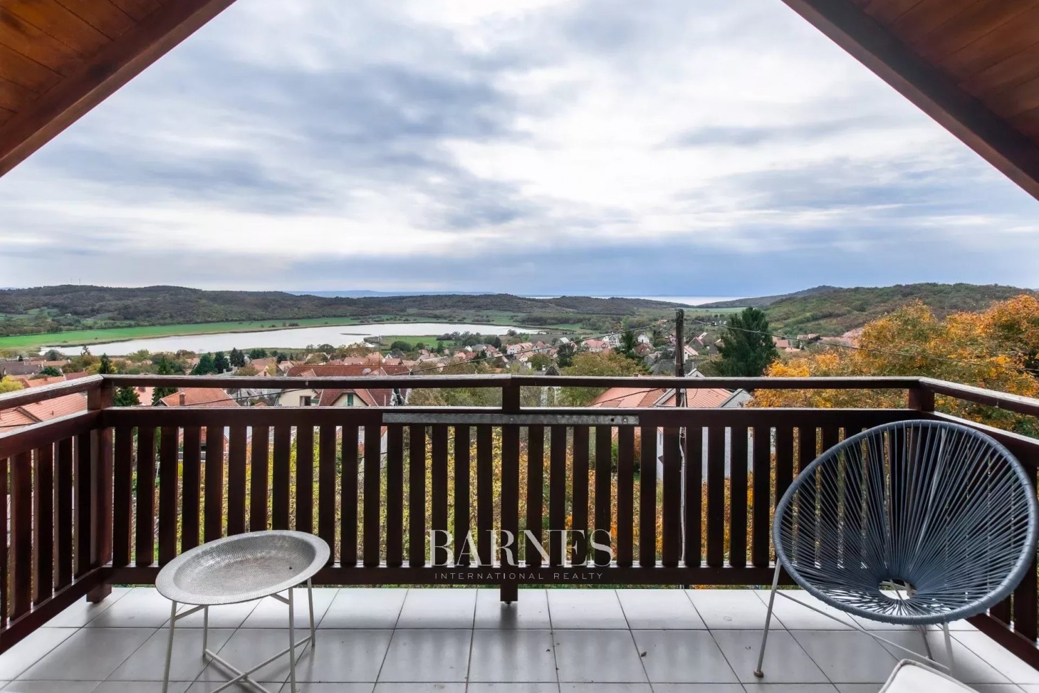 Maison Tihany - picture 1