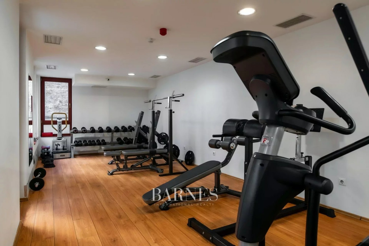 Modern apartment with terrace, panoramic view near Abdrássy út and Kodály körönd - picture 21
