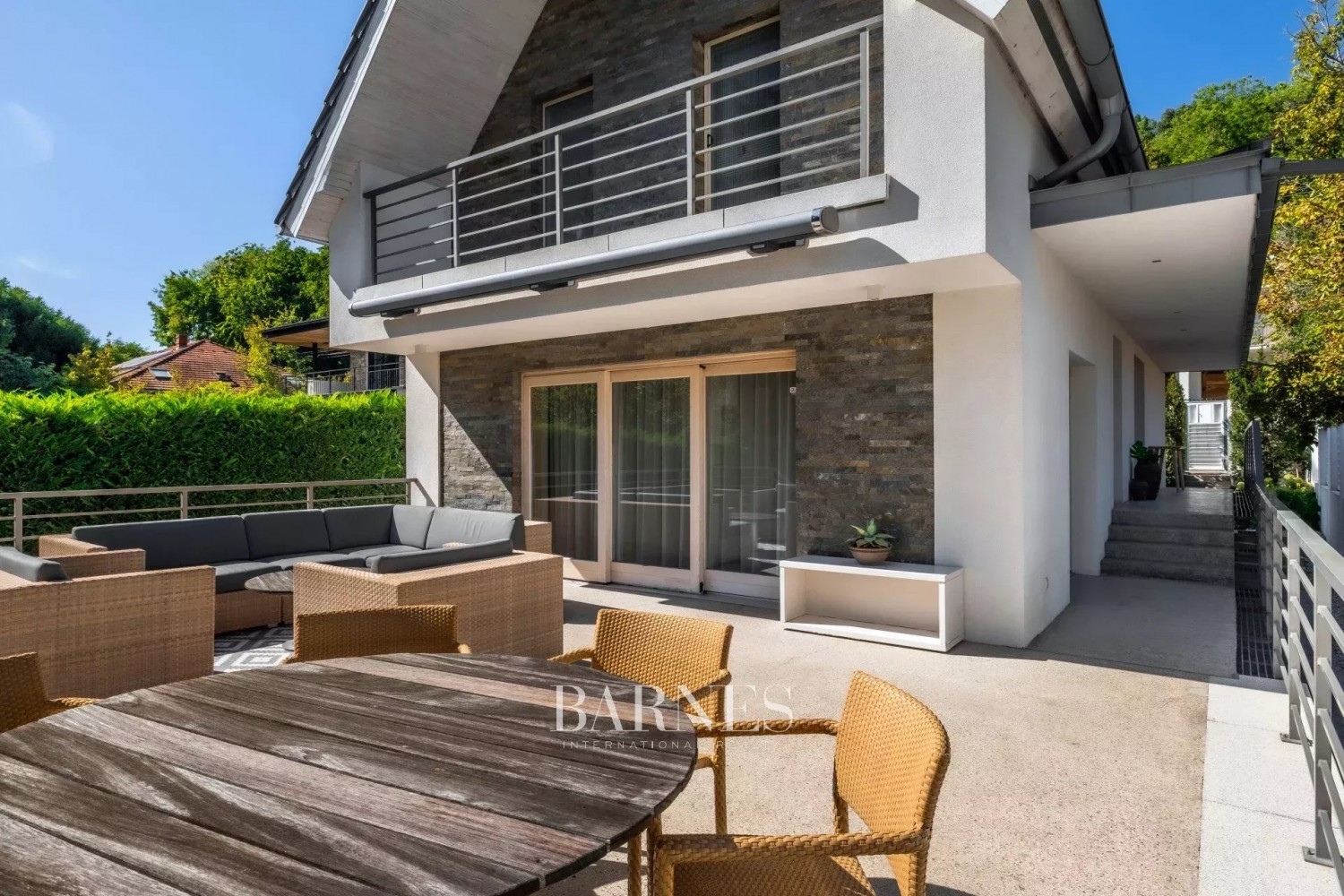 Rare Opportunity in Tihany – Luxury Living a Stone’s Throw from the Water - picture 3