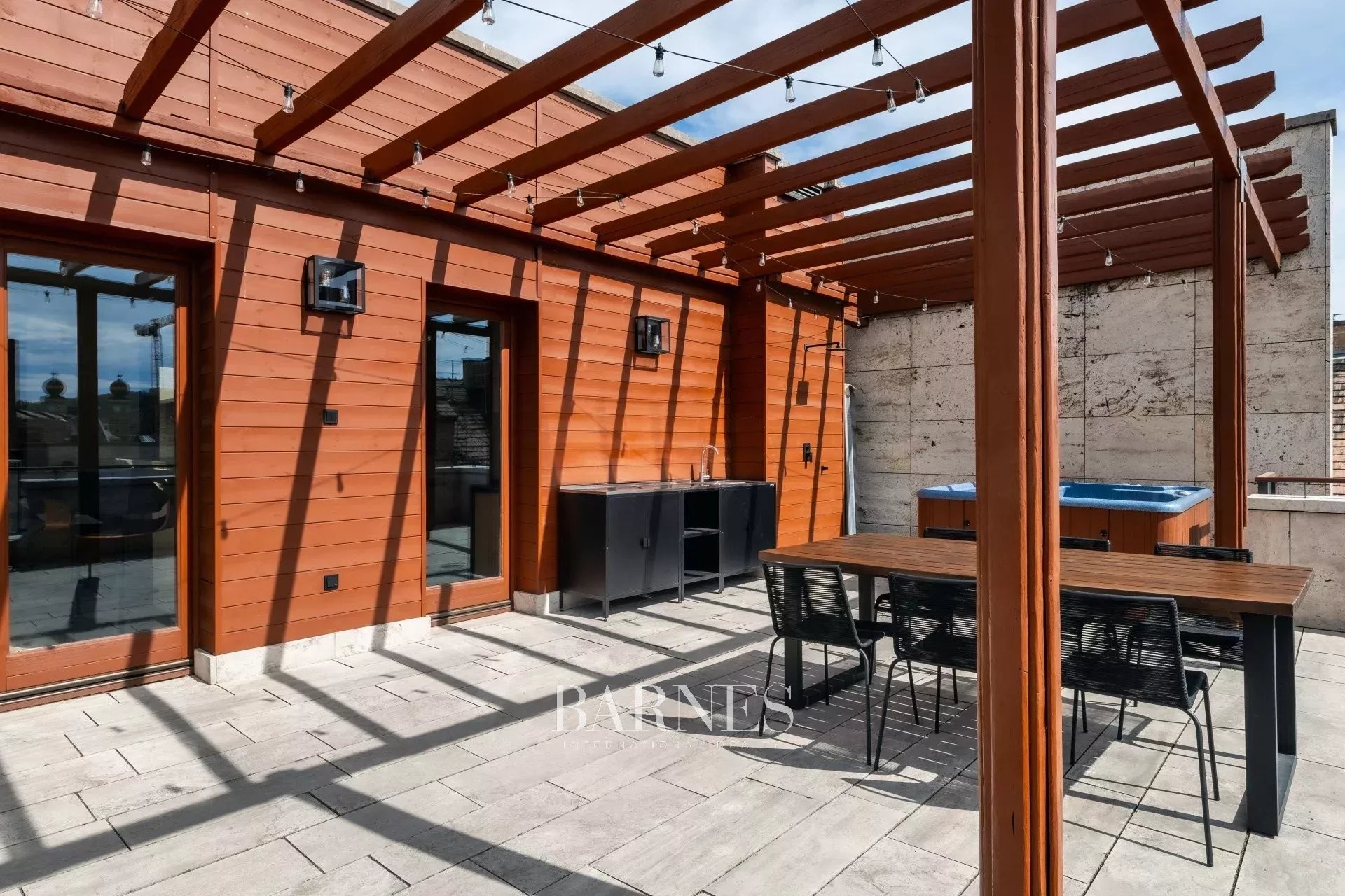 Duplex penthouse with a large terrace for sale on Kazinczy Street - picture 10