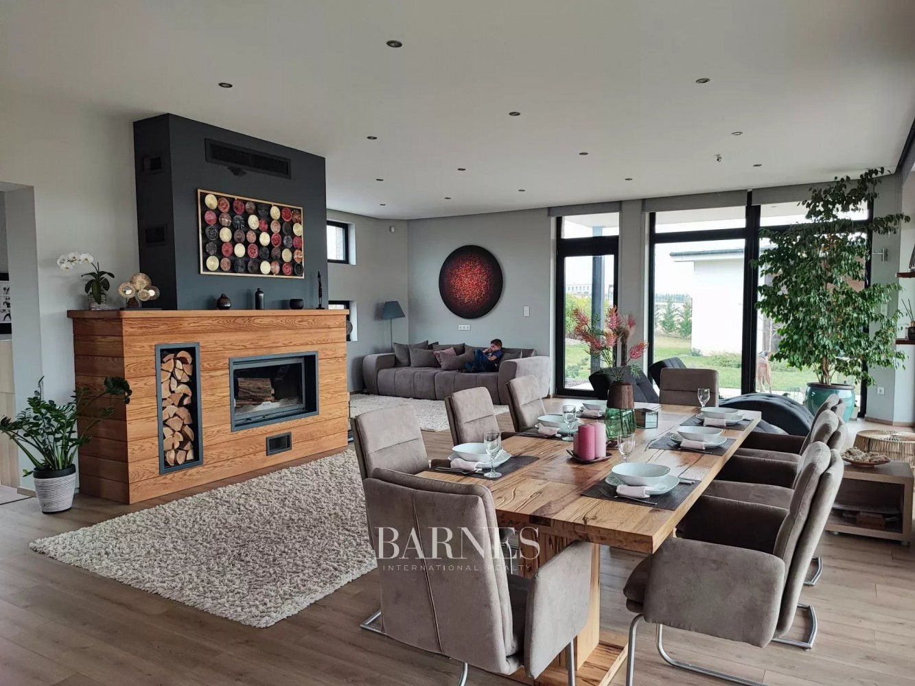 Magical Estate for Sale Embraced by Forest in Törökbálint - picture 5