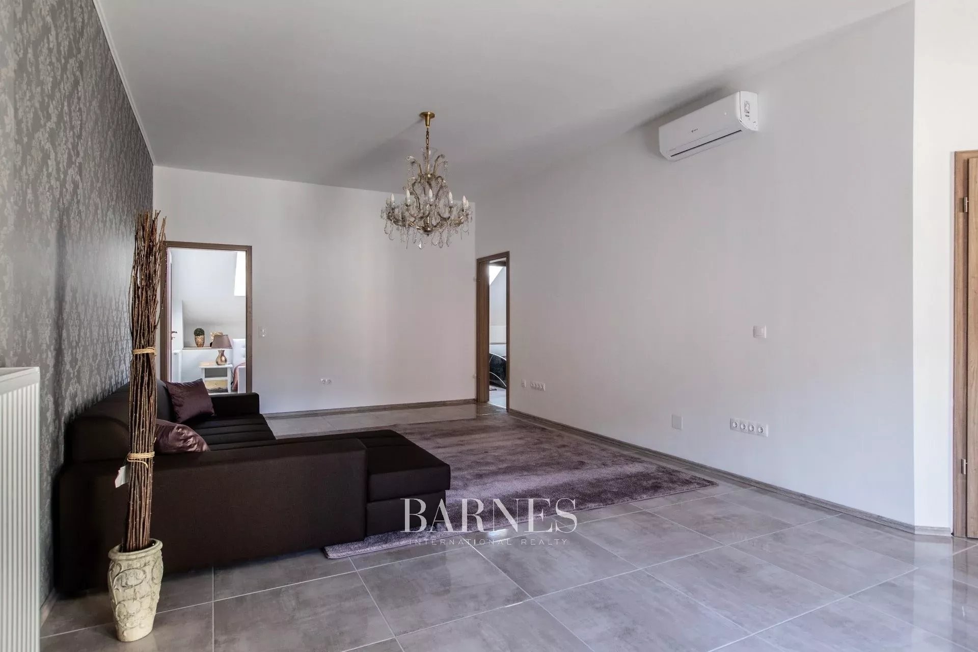 Modern, belvárosi lakás, tetőterasszal - picture 9