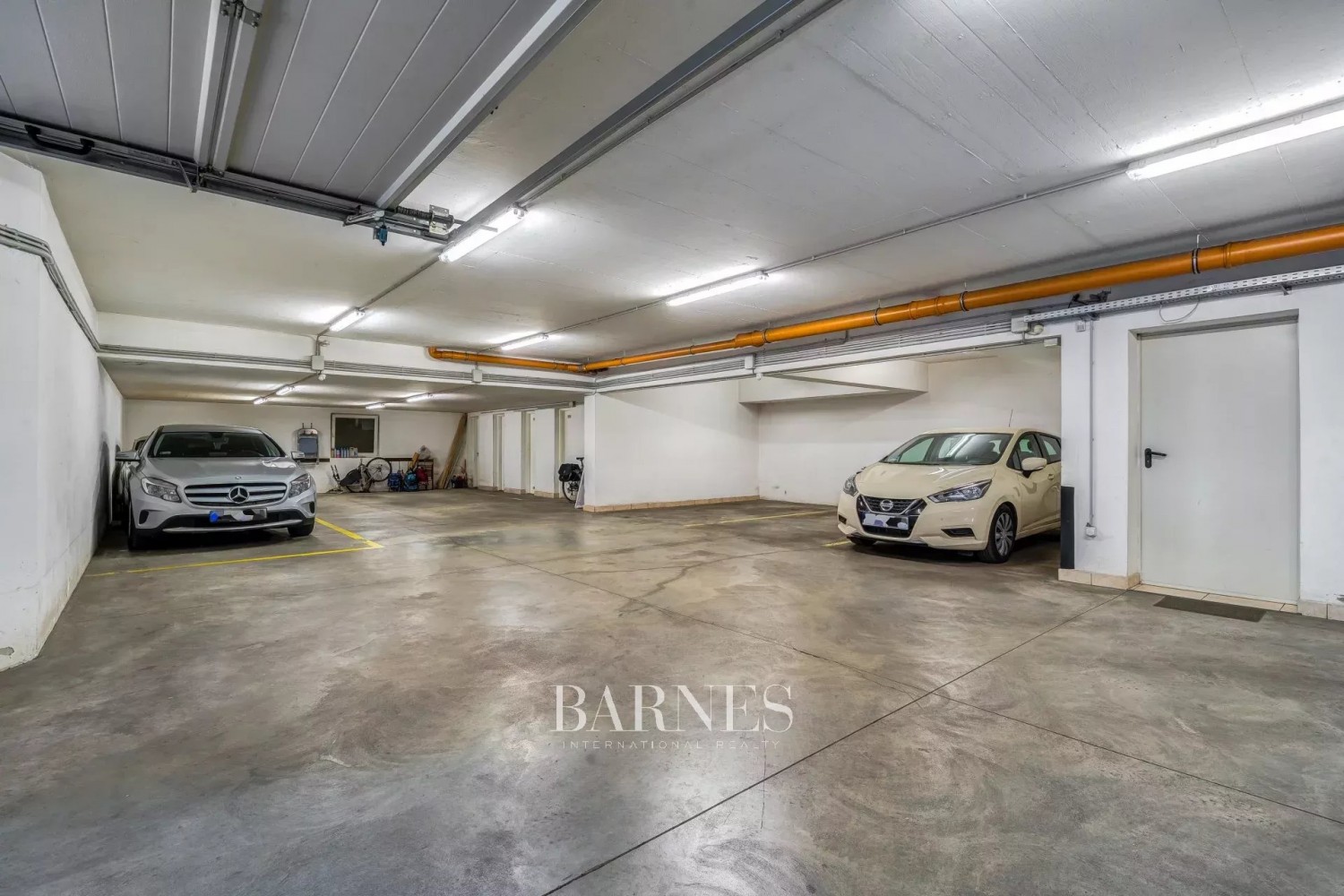 Eladó panorámás 2 hálós, teraszos luxuslakás külön vendéglakrésszel a Rózsadombon - picture 11