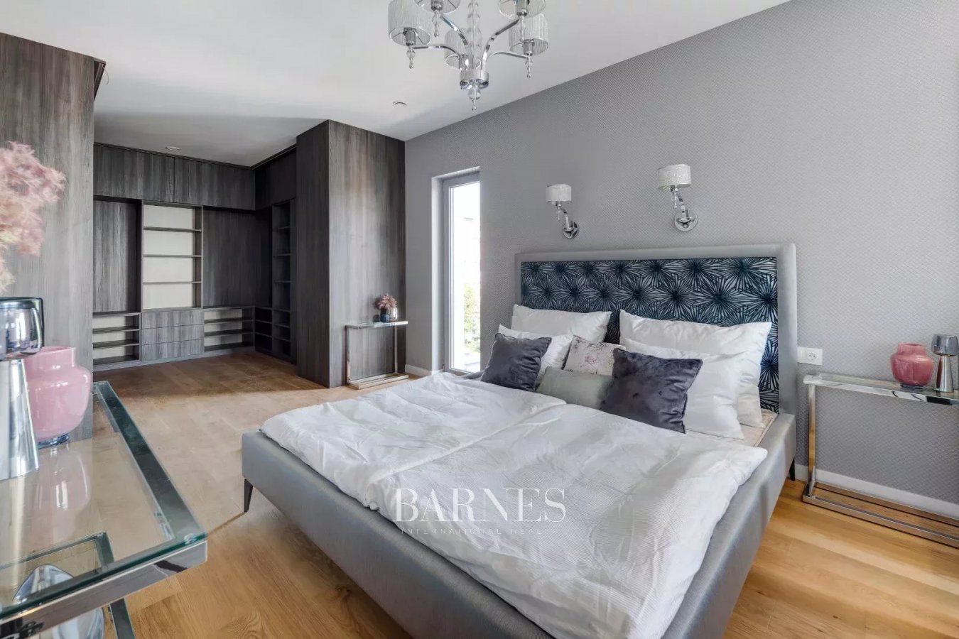 MODERN FAMILY HOUSE WITH SWIMMING POOL AND BEAUTIFUL PANORAMIC VIEW - picture 13