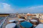Downtown loft apartment with a panoramic roof terrace - picture 14 title=