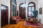 ​Beautifully restored 'true to age' bourgeois residence close to Andrássy Avenue - picture 4 title=