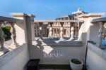 A sense of bourgeois lifestyle  near the Opera House and the Ballet Institute. - picture 17 title=
