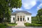 Elegantly renovated listed monument villa in the exclusive villa district of Hárshegy