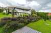Luxus modern villa a természet szívében