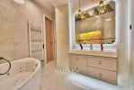 Panoramic, furnished luxury apartment near Madách Square - picture 8 title=
