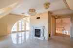 Unique villa with panoramic view in Buda for rental - picture 15 title=