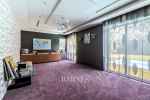 Modern Home with a Pool in Pasarét - picture 4 title=