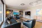 Two-bedroom apartment for rent in the Emerald residence - picture 14